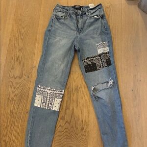 Hollister Bandana Patch Ultra High Rise Distressed Mom Jeans Size 3 Regular
